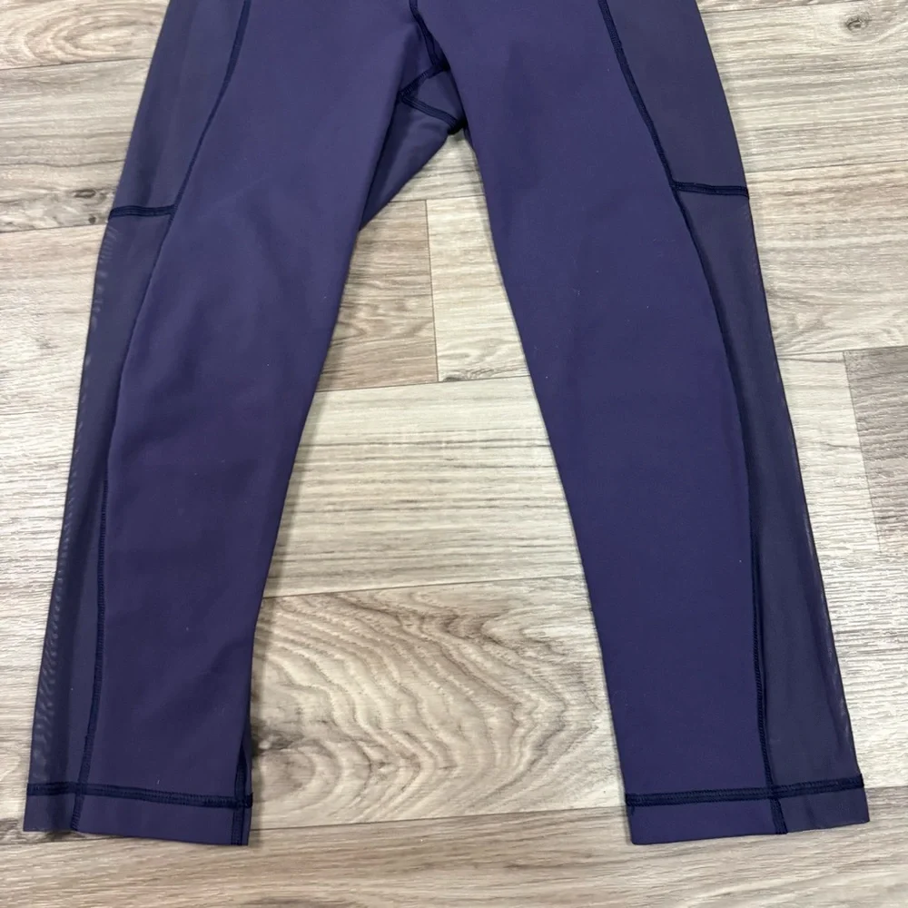 Lululemon Breathe Easy Crop Leggings in Cadet Blue Size 4